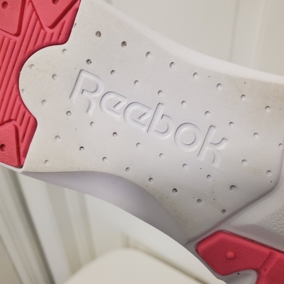 Reebok Colorful Print 3D Ultralite Sneakers Size 6, Walking, Running - Picture 13 of 16